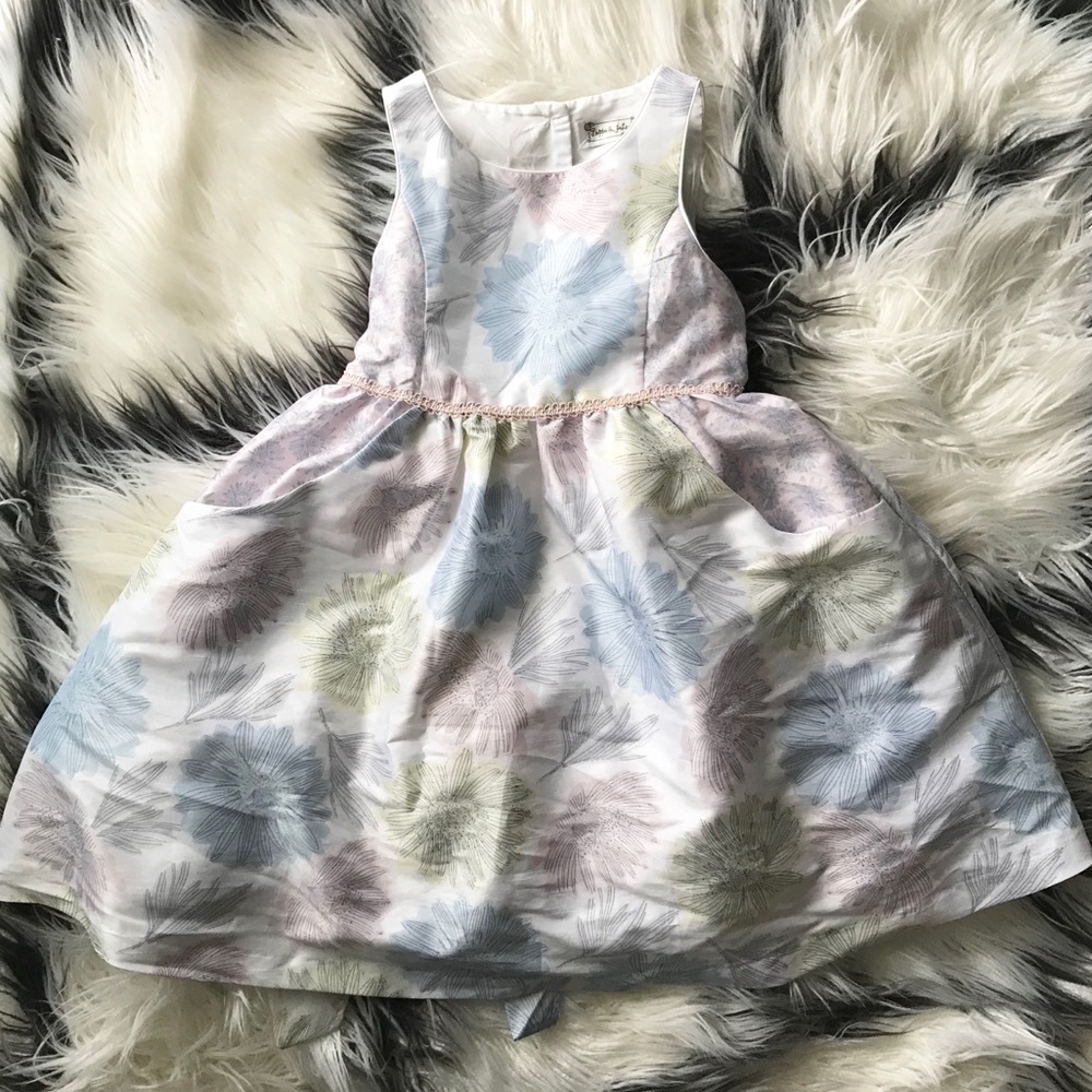 Pippa & Julie Little Girls Formal Dress size 6 🌸